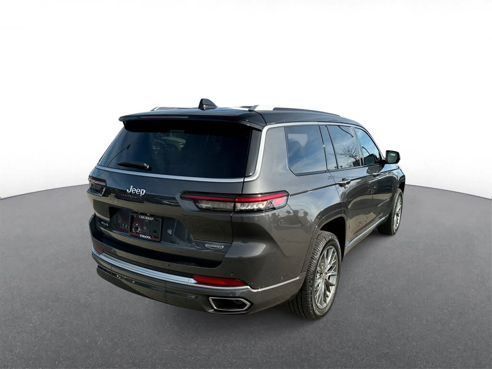 Thumbnail: 2023 Jeep Grand Cherokee L - 8