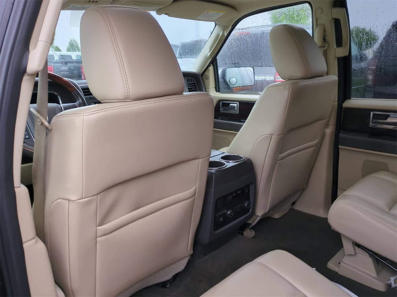 Thumbnail: 2017 Lincoln Navigator - 16