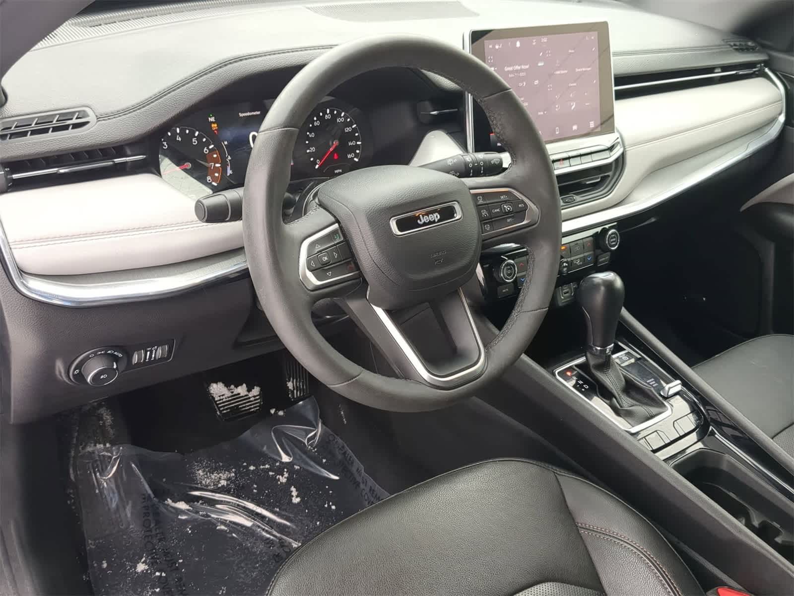 Thumbnail: 2023 Jeep Compass - 10