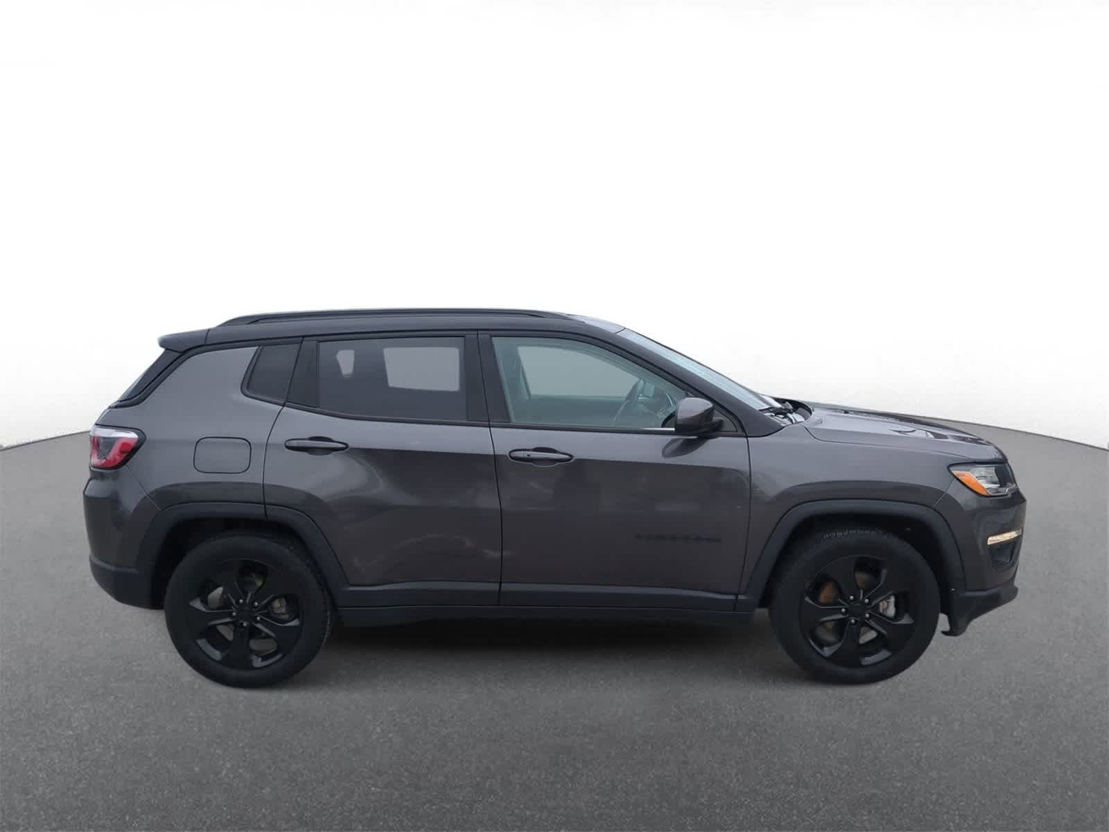 Thumbnail: 2019 Jeep Compass - 9