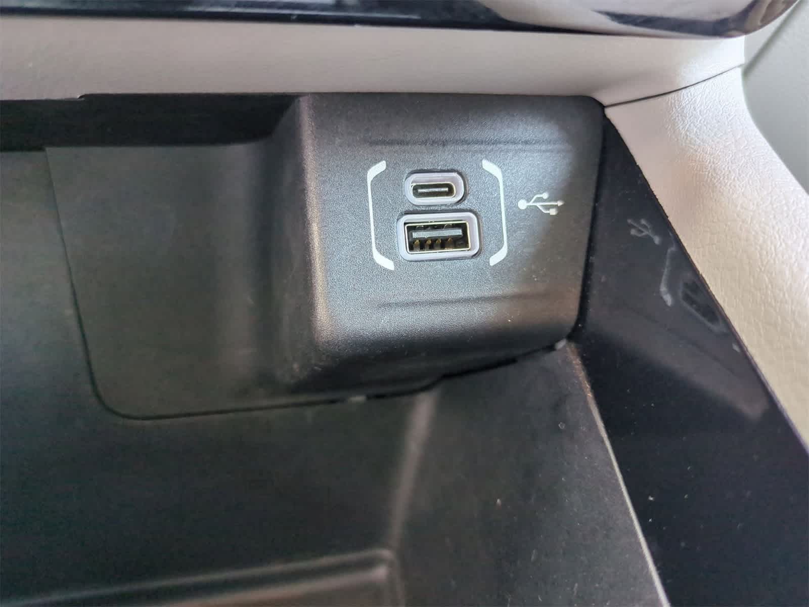 Thumbnail: 2022 Jeep Compass - 30