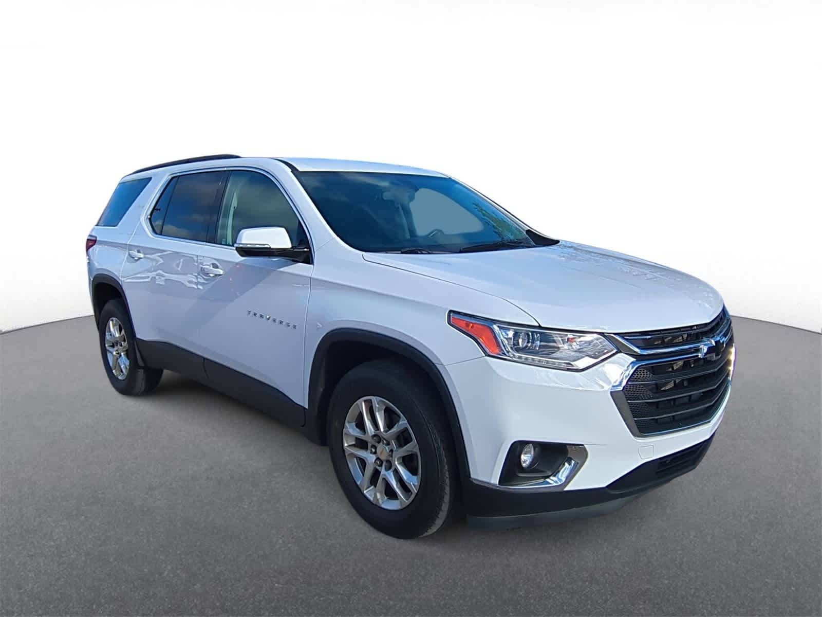 2020 Chevrolet Traverse Cloth photo 2