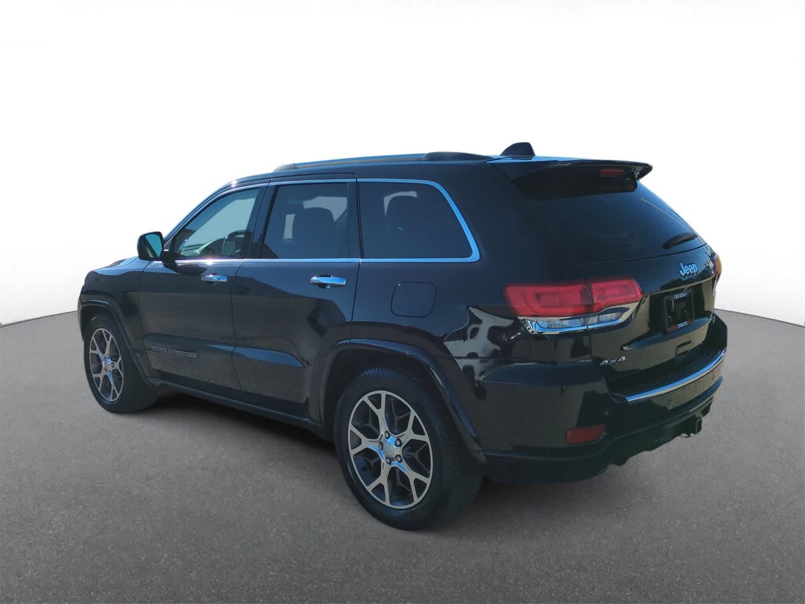 Thumbnail: 2019 Jeep Grand Cherokee - 6