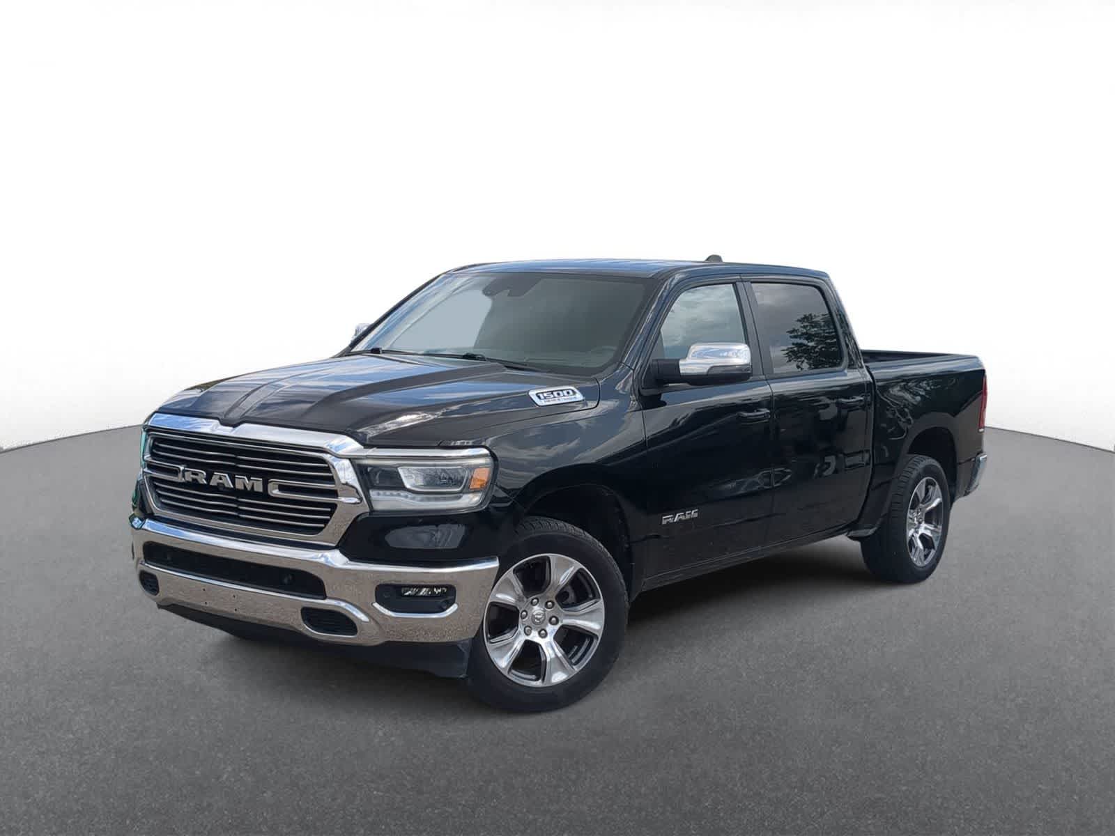 2023 RAM 1500 Laramie 4x4 Crew Cab 5'7's photo