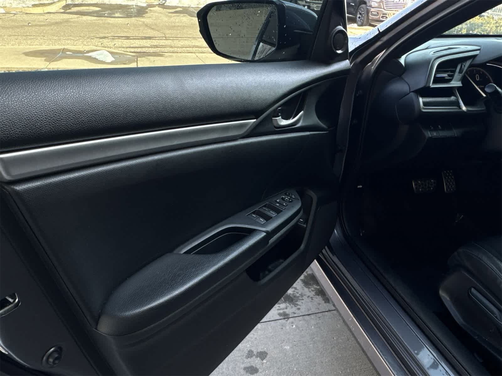 Thumbnail: 2021 Honda Civic - 30