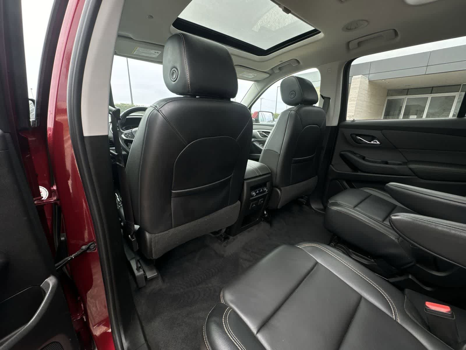 Thumbnail: 2019 Chevrolet Traverse - 19