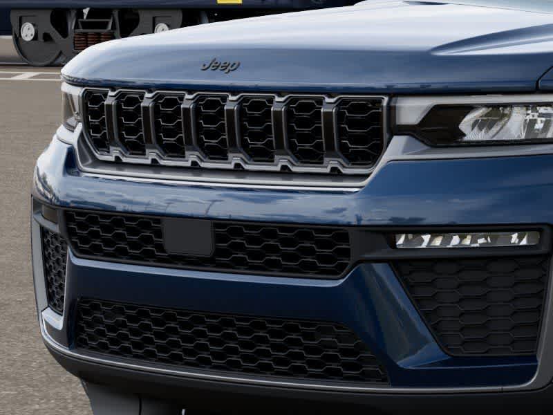 Thumbnail: 2026 Jeep Grand Cherokee - 11