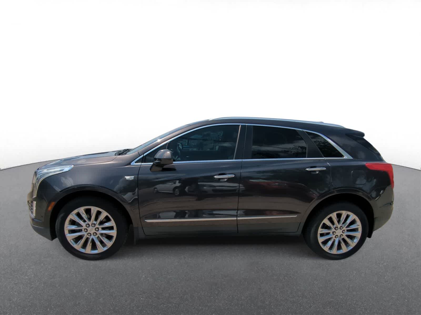 Thumbnail: 2017 Cadillac XT5 - 5