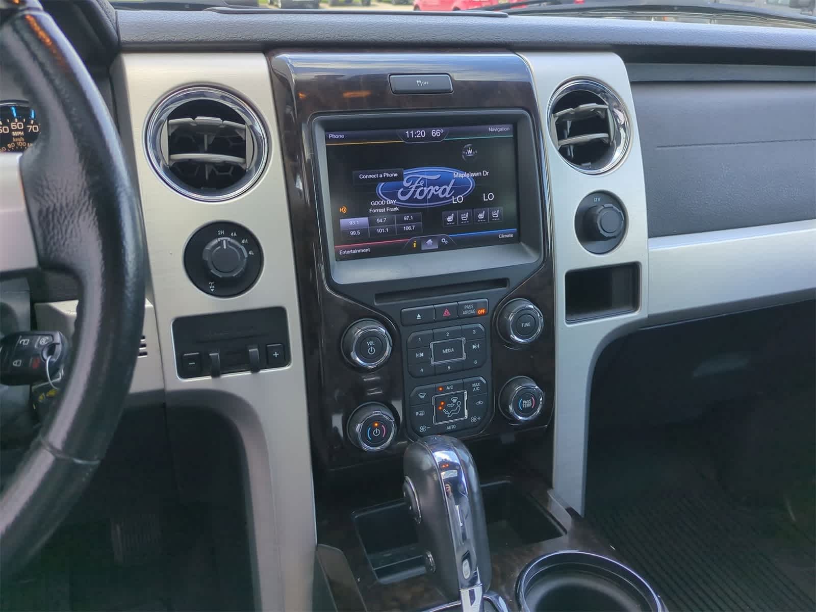 2013 Ford F-150 Platinum 25