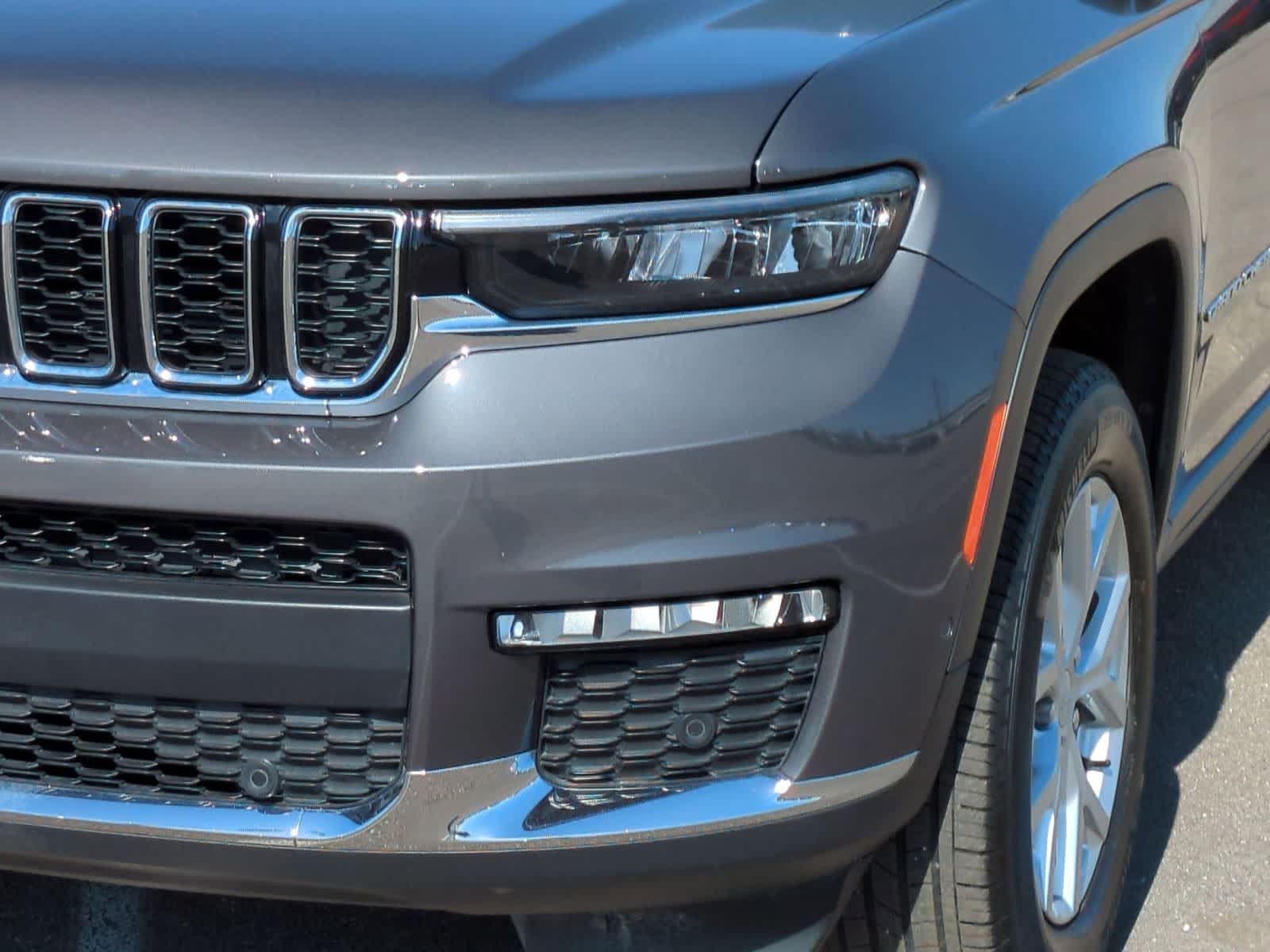 Thumbnail: 2023 Jeep Grand Cherokee L - 11