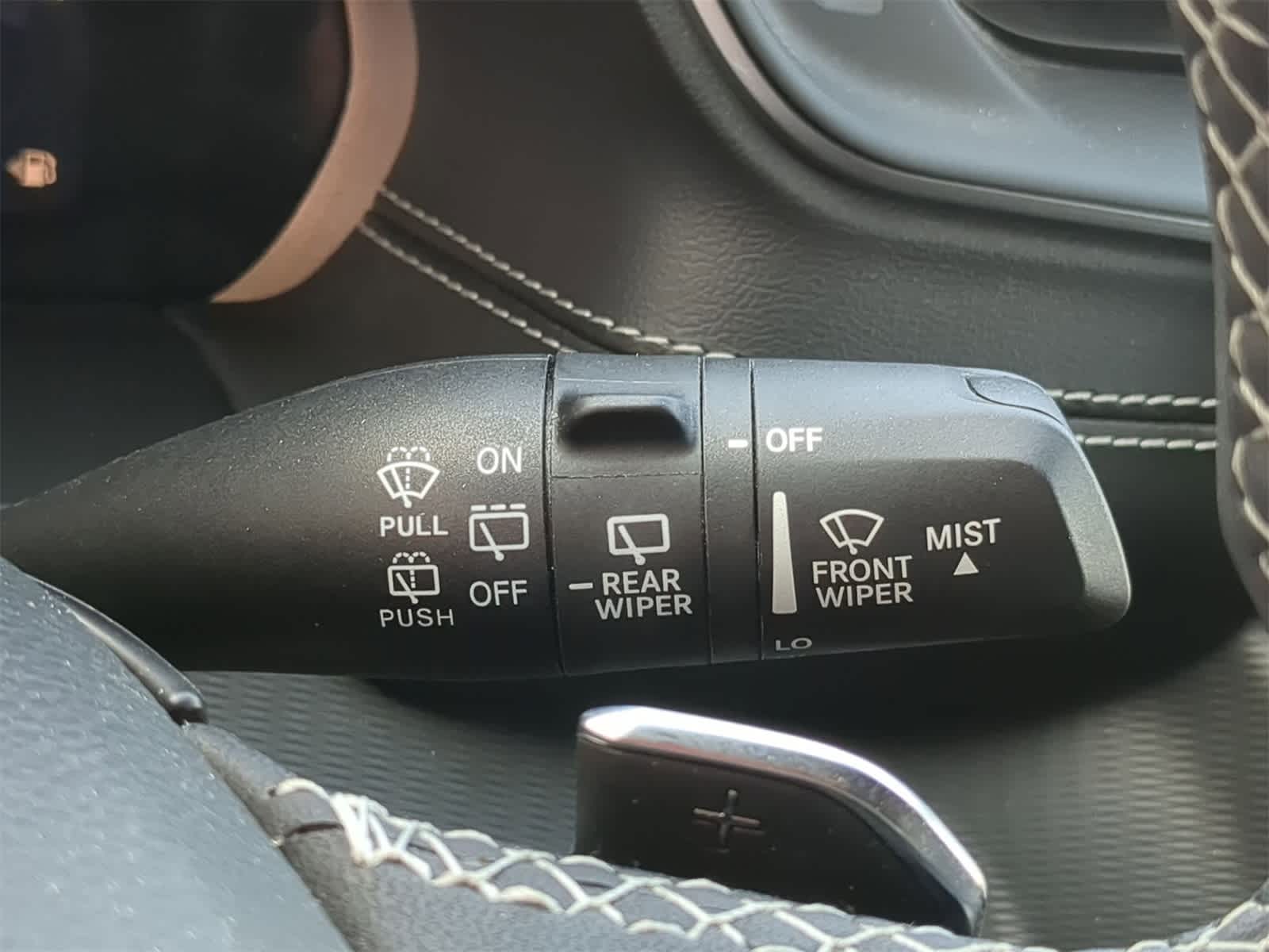 Thumbnail: 2023 Jeep Grand Cherokee - 32