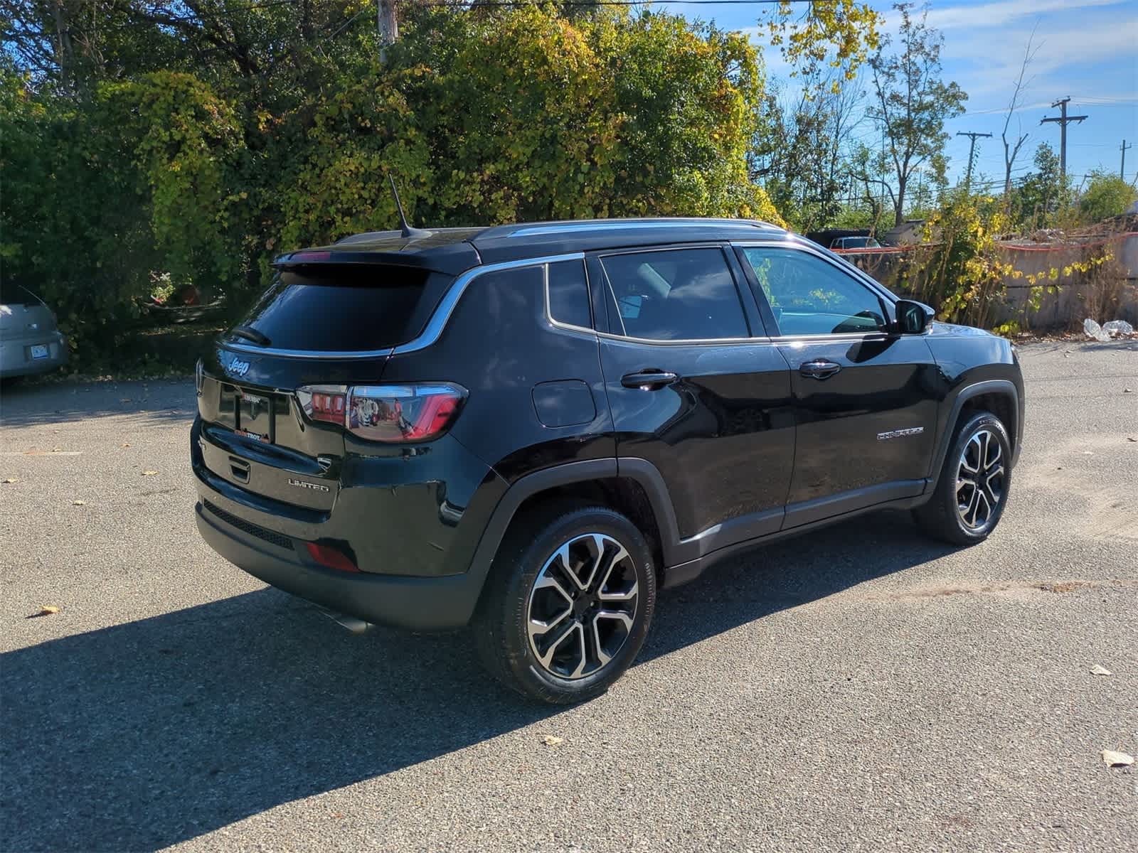 Thumbnail: 2022 Jeep Compass - 6