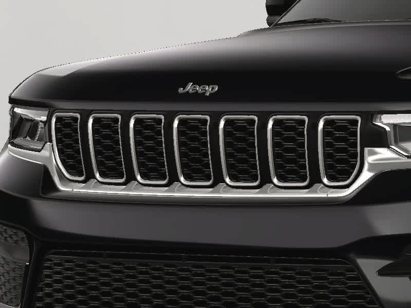 2025 Jeep Grand Cherokee Laredo 14