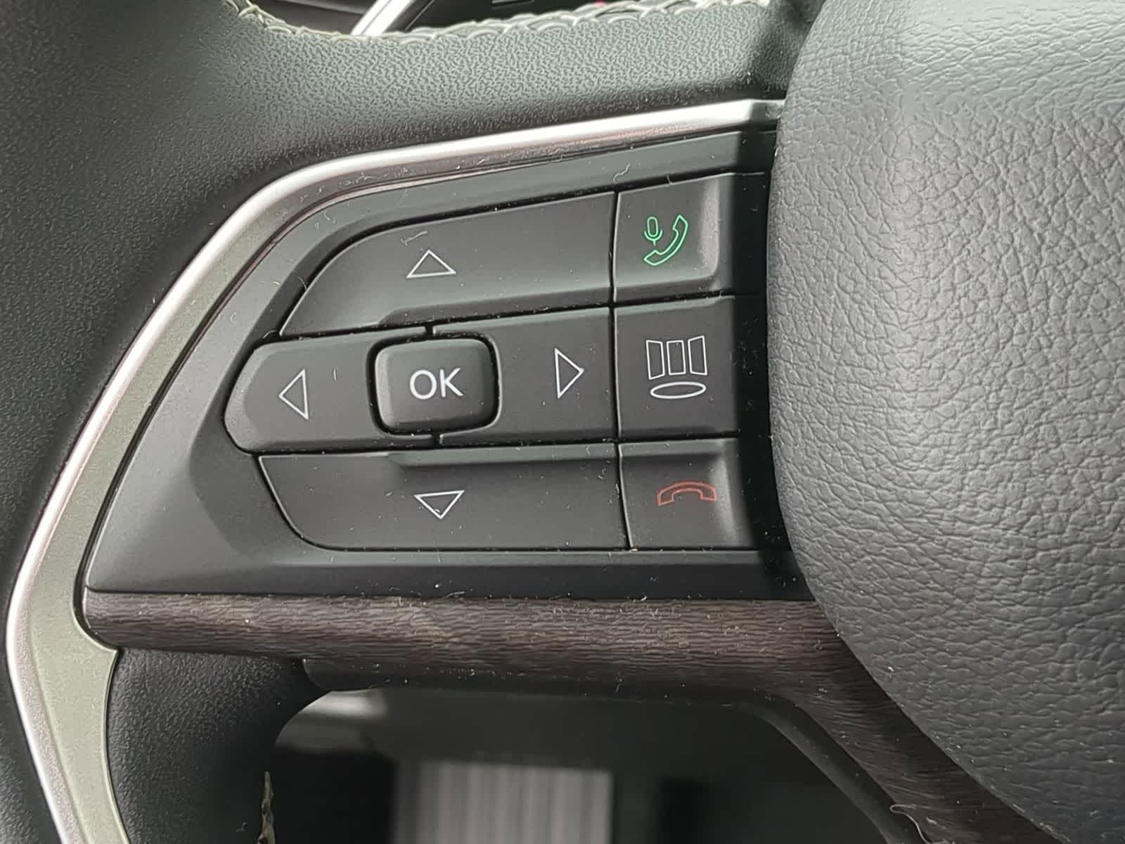 Thumbnail: 2023 Jeep Grand Cherokee - 23