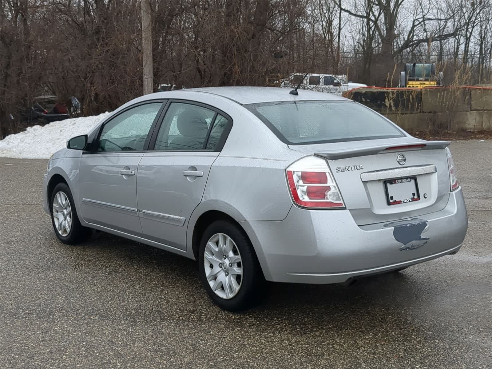 Thumbnail: 2011 Nissan Sentra - 12