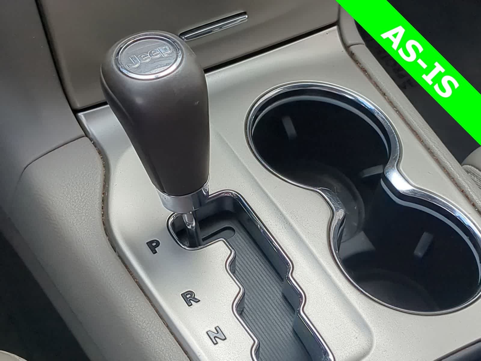 Thumbnail: 2011 Jeep Grand Cherokee - 28