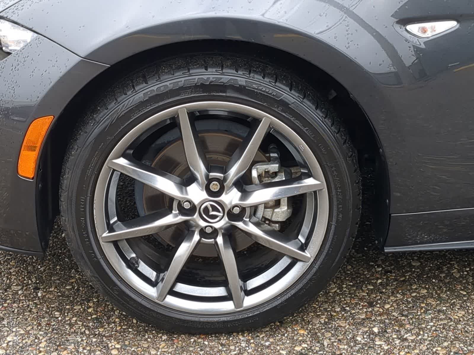 Thumbnail: 2021 Mazda MX-5 Miata - 14