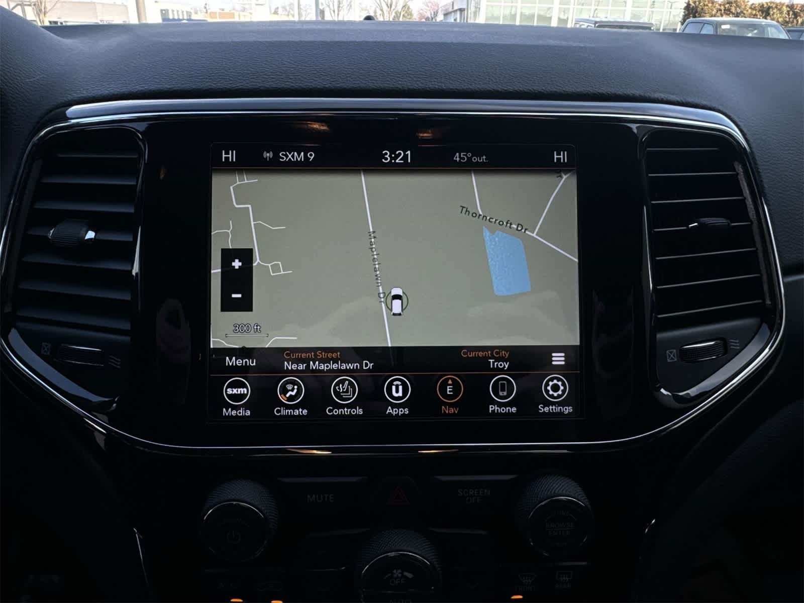 Thumbnail: 2022 Jeep Grand Cherokee - 29