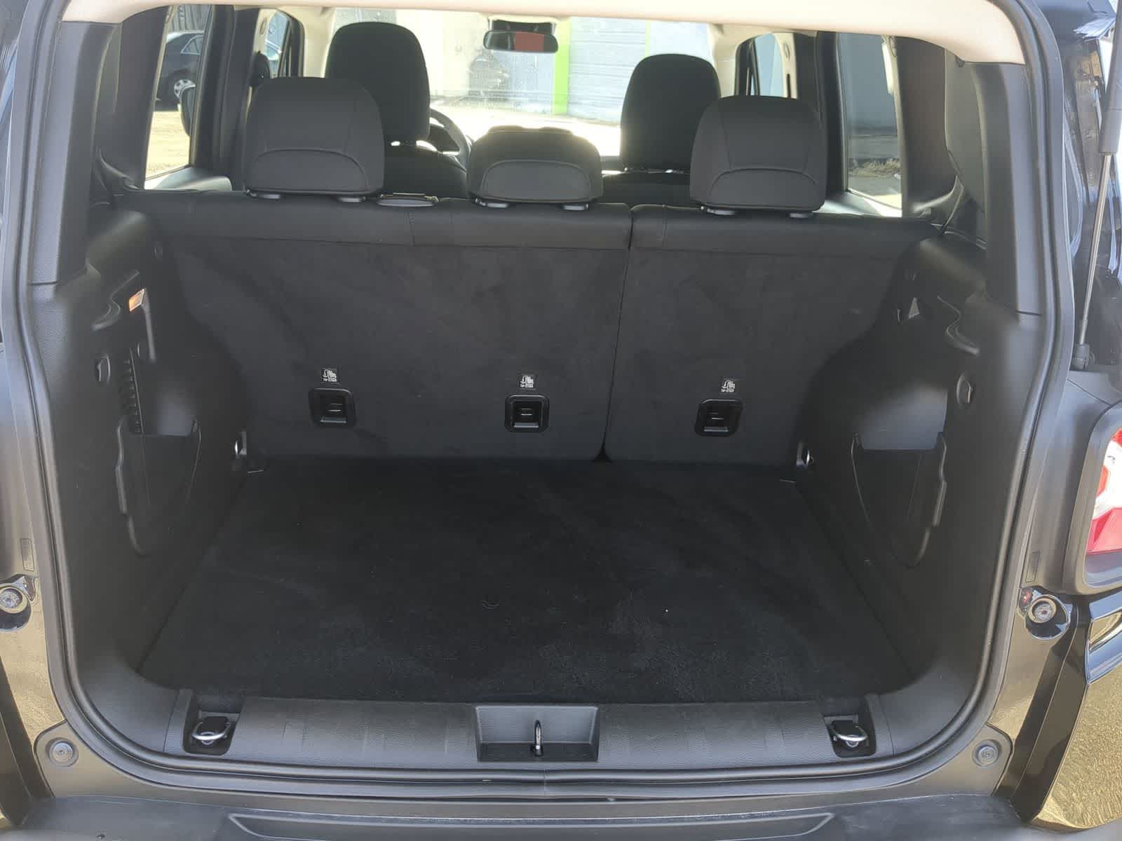 Thumbnail: 2023 Jeep Renegade - 33