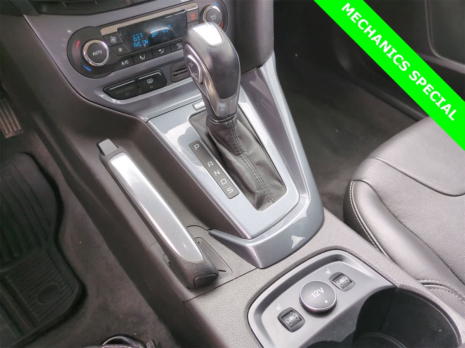 Thumbnail: 2012 Ford Focus - 26