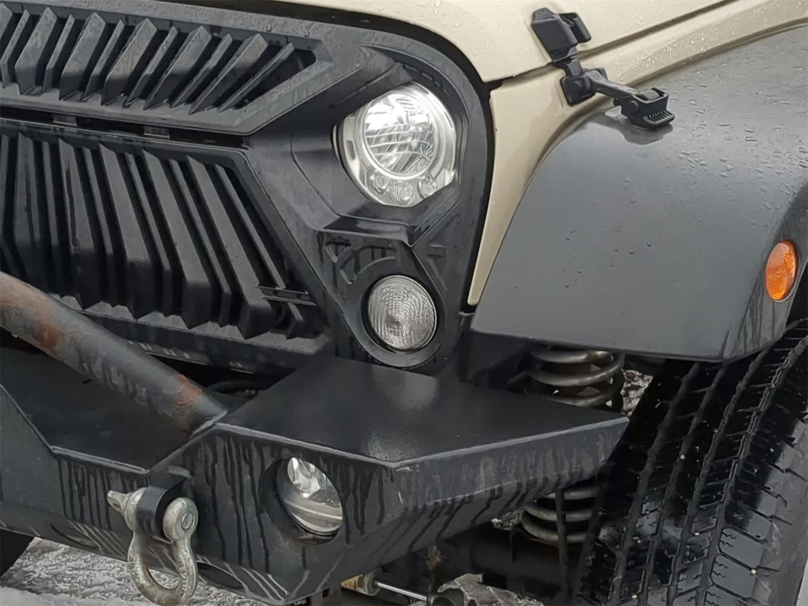 Thumbnail: 2017 Jeep Wrangler - 18