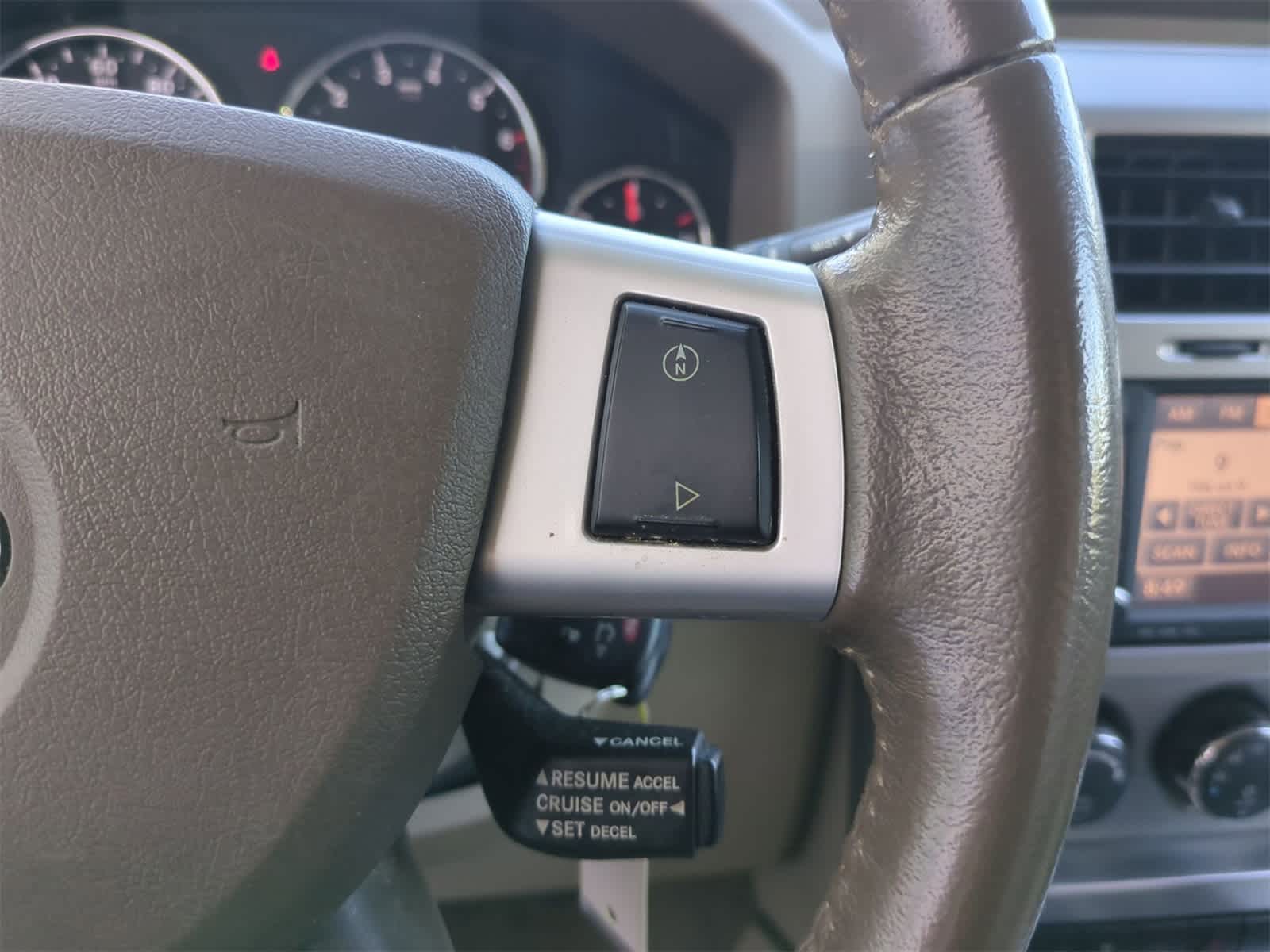 Thumbnail: 2010 Jeep Liberty - 25
