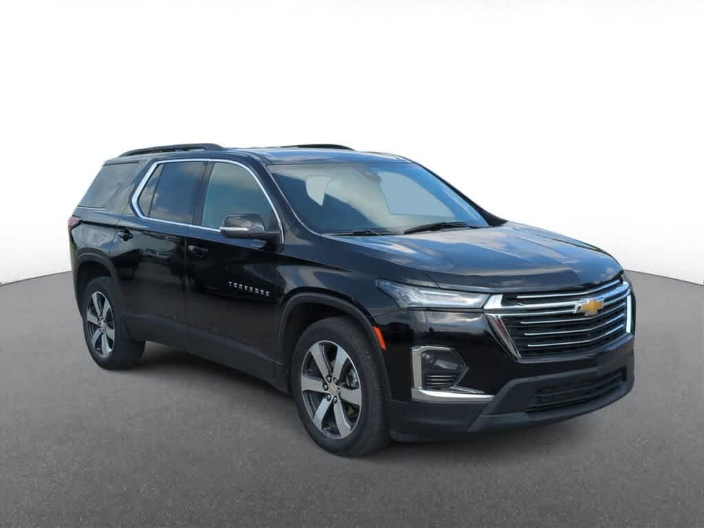 2022 Chevrolet Traverse LT 2