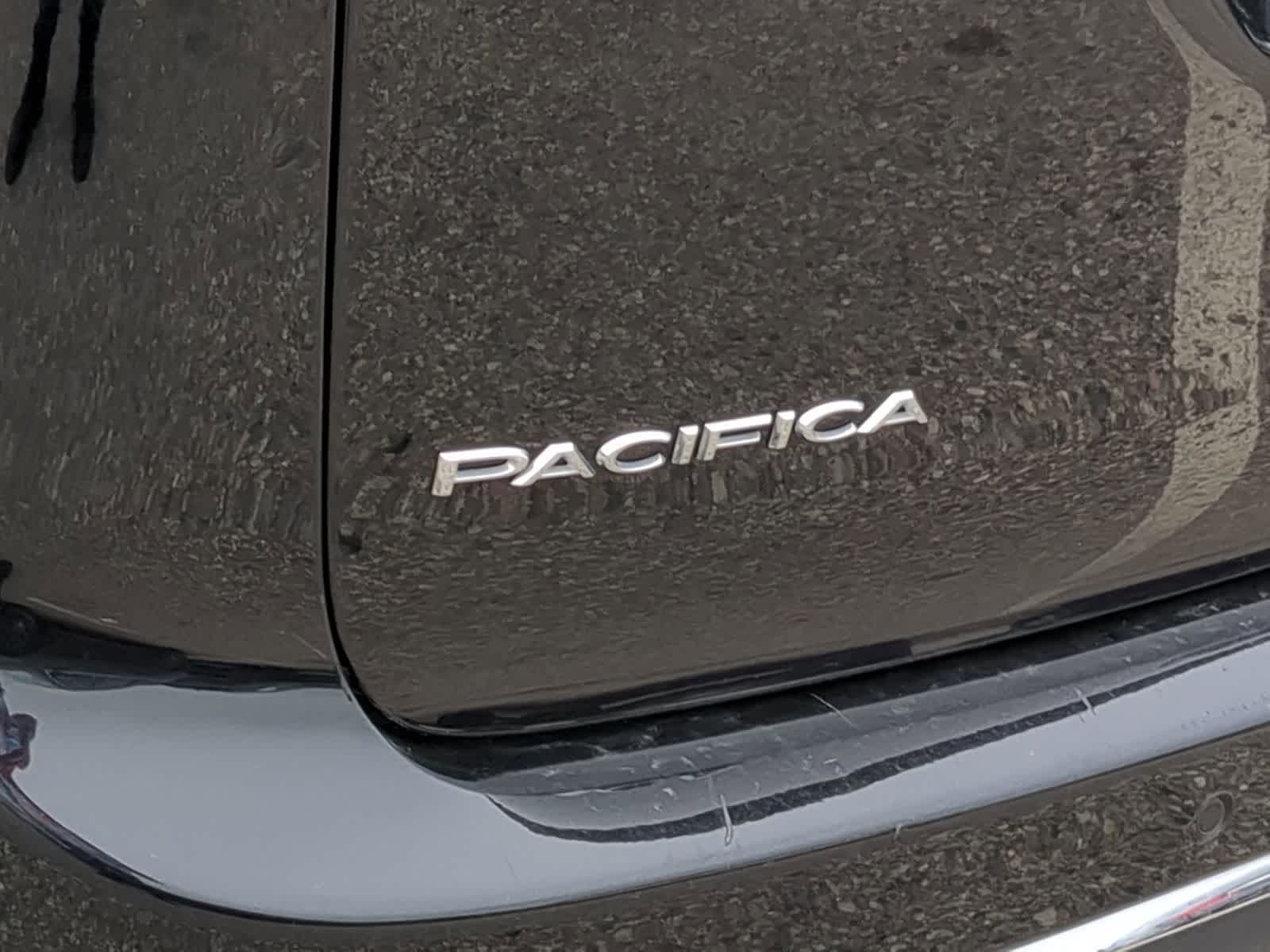 Thumbnail: 2024 Chrysler Pacifica - 13