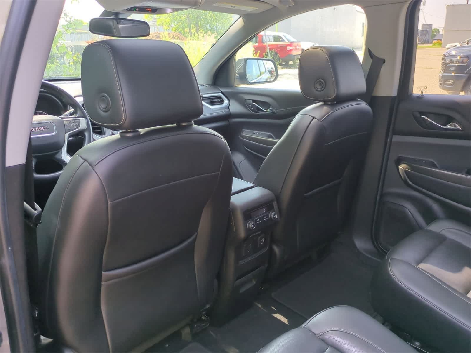Thumbnail: 2019 GMC Acadia - 16