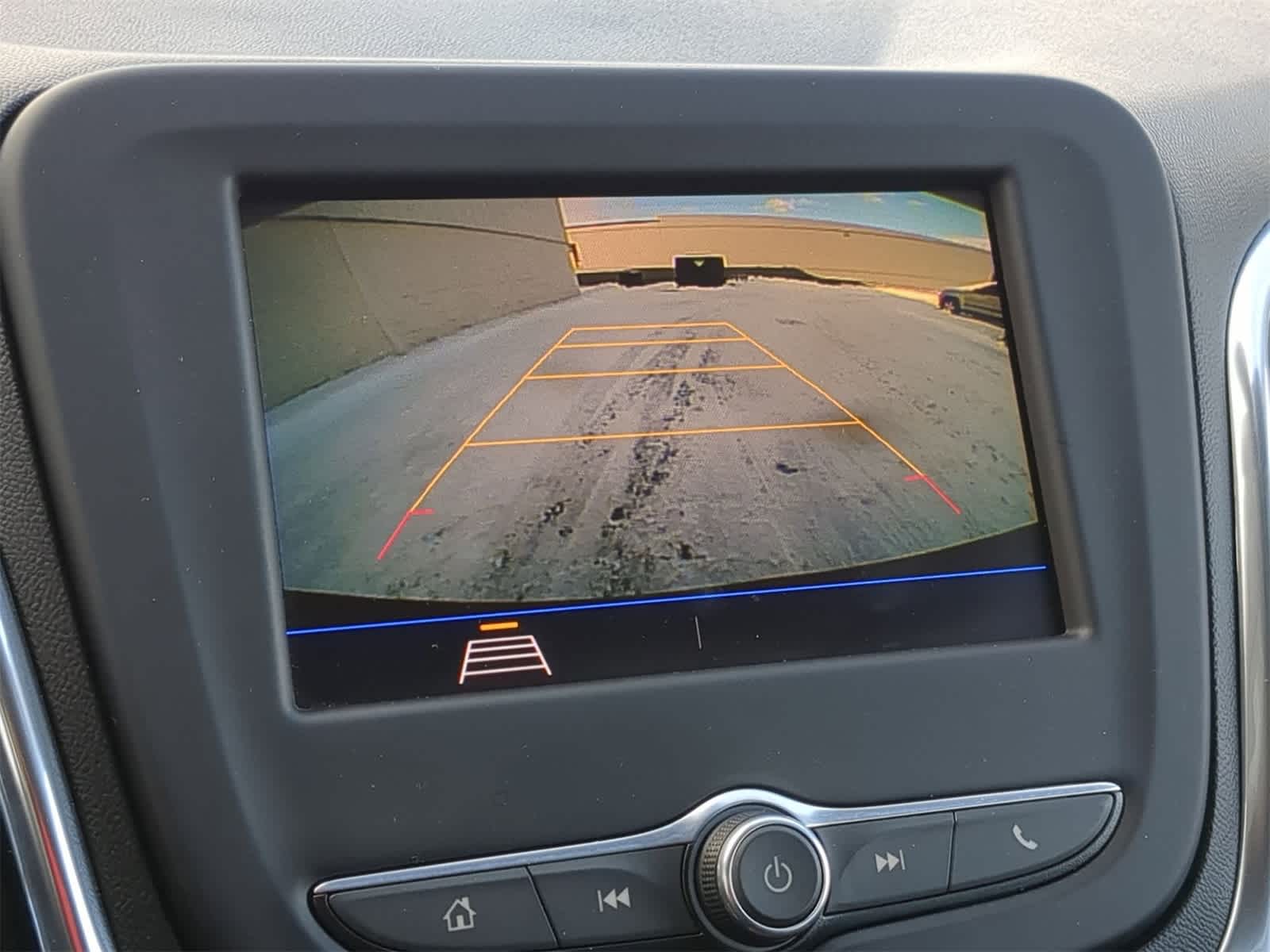 Thumbnail: 2020 Chevrolet Equinox - 28