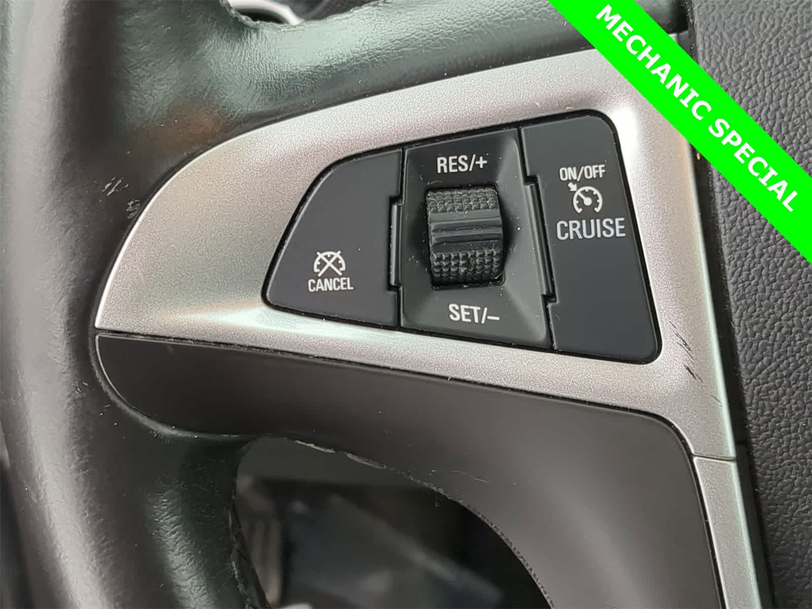 Thumbnail: 2013 Chevrolet Equinox - 30