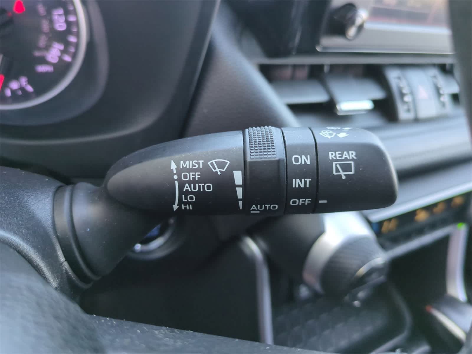 Thumbnail: 2019 Toyota RAV4 - 26