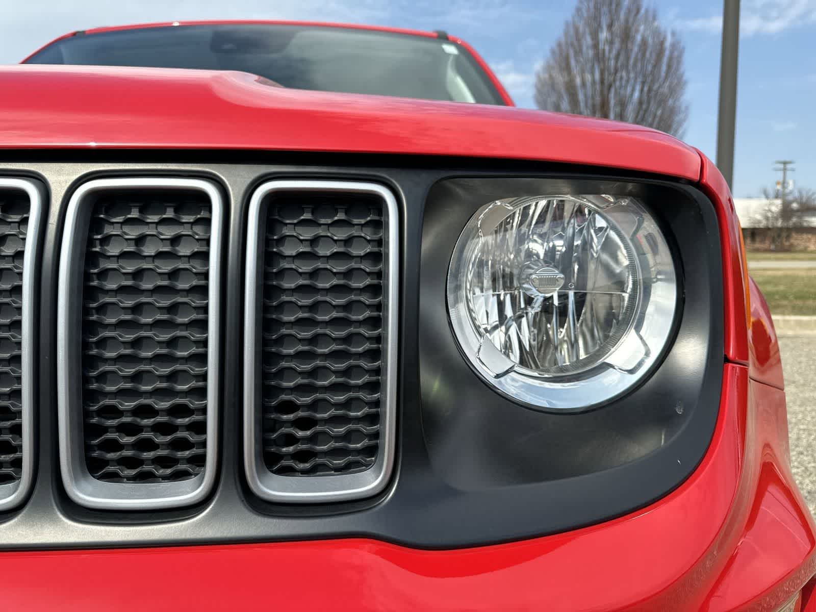 Thumbnail: 2022 Jeep Renegade - 11