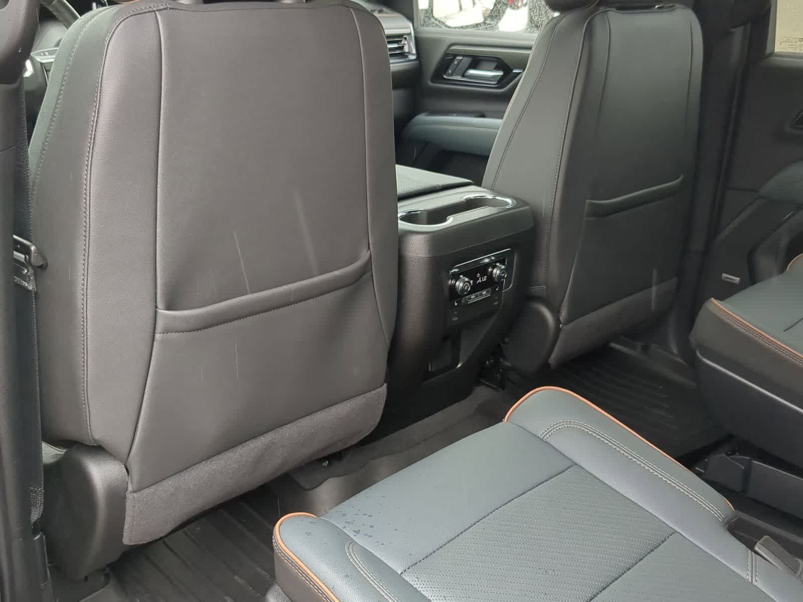 Thumbnail: 2025 GMC Yukon - 18