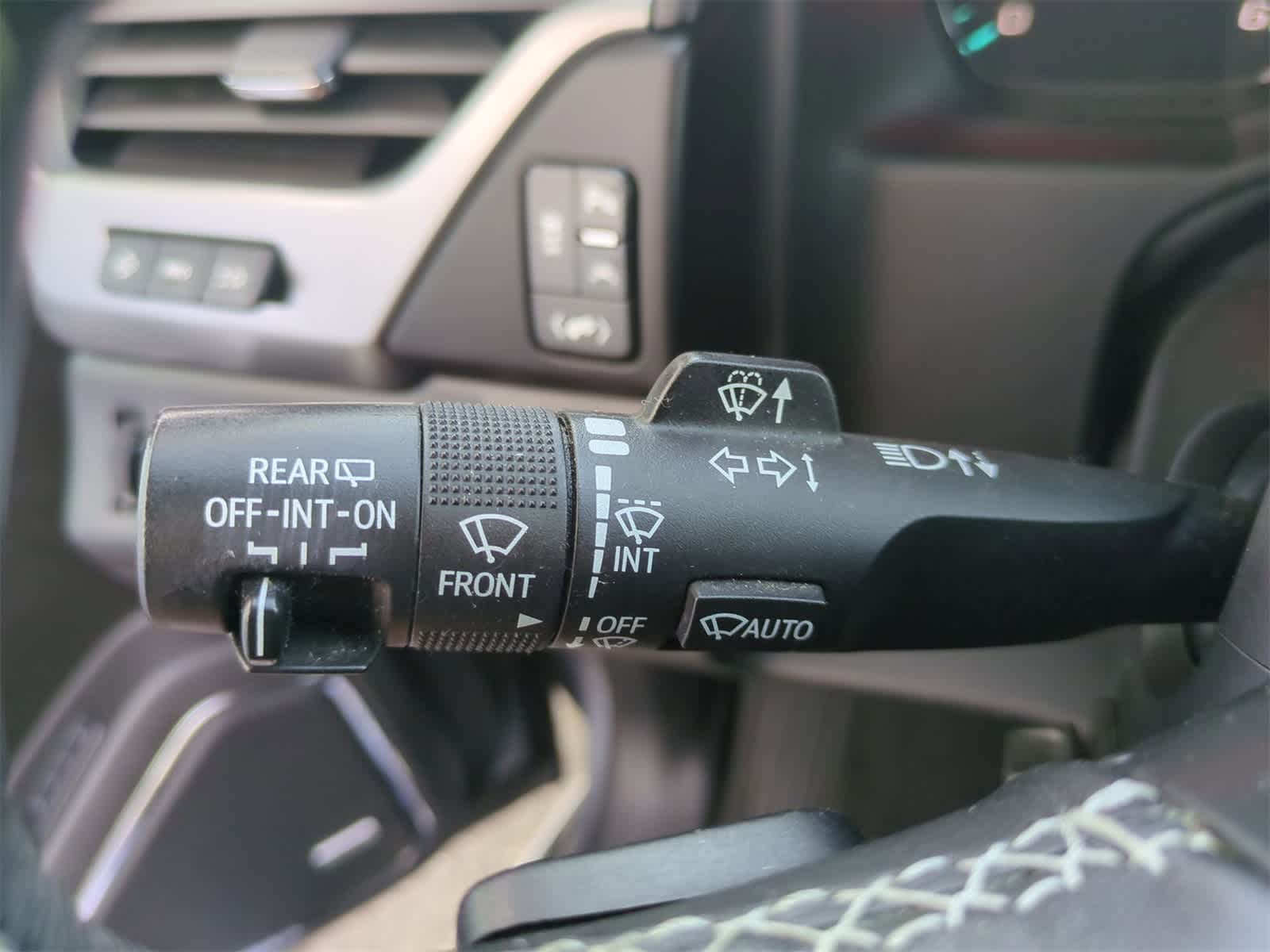 Thumbnail: 2020 Chevrolet Suburban - 26