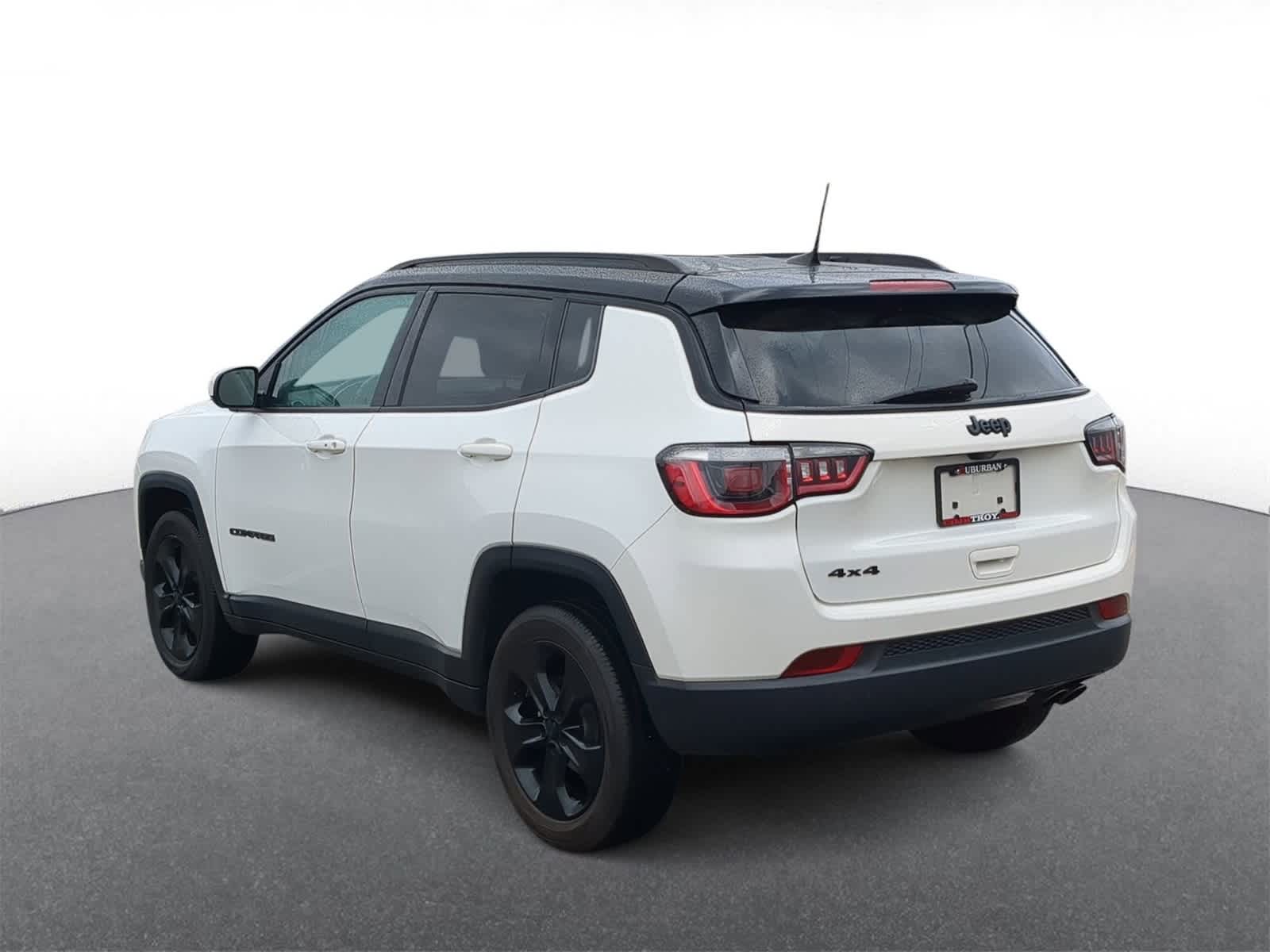 Thumbnail: 2018 Jeep Compass - 6