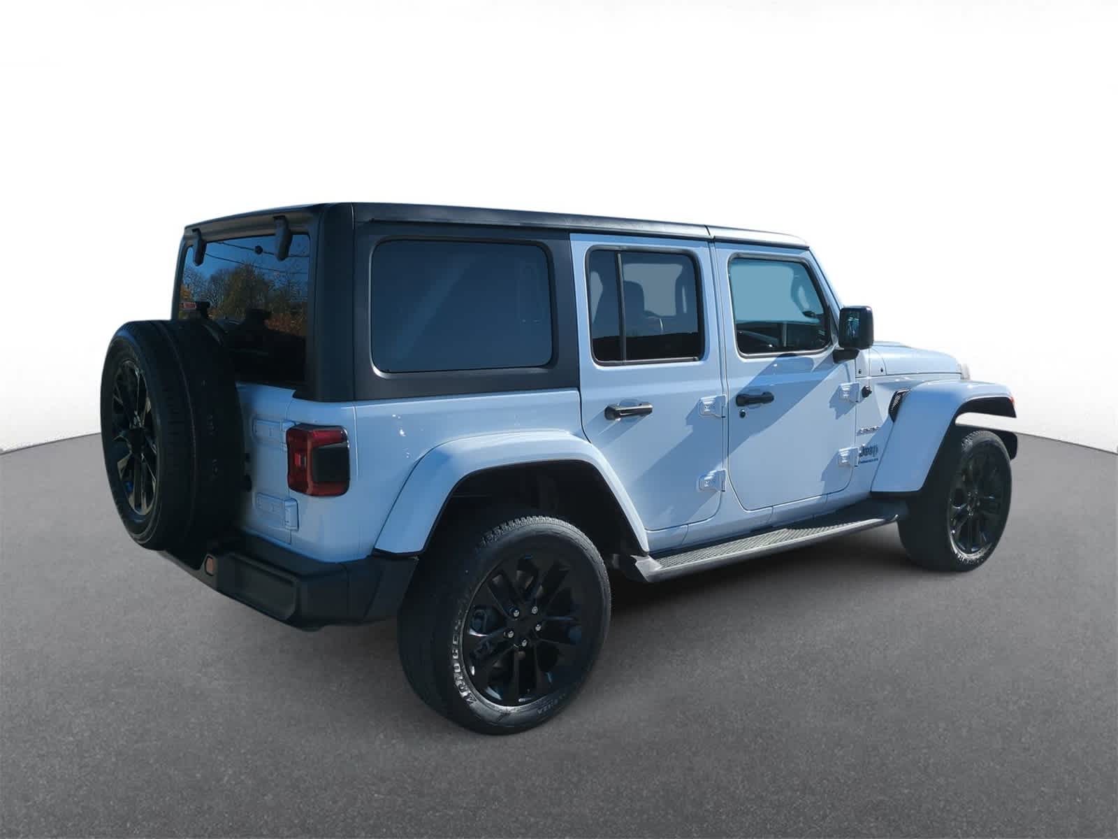 Thumbnail: 2023 Jeep Wrangler - 8