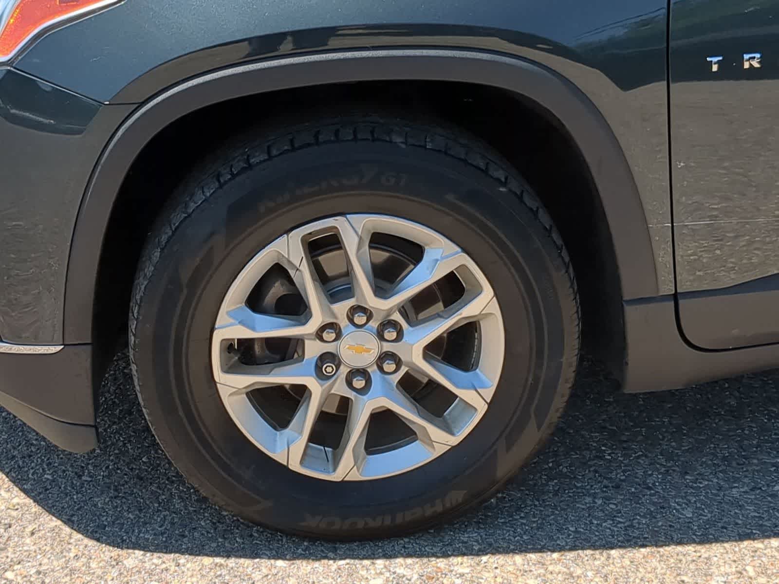 Thumbnail: 2018 Chevrolet Traverse - 14