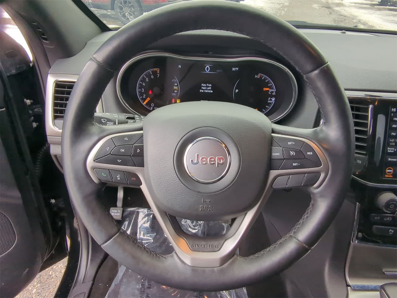 Thumbnail: 2022 Jeep Grand Cherokee - 29