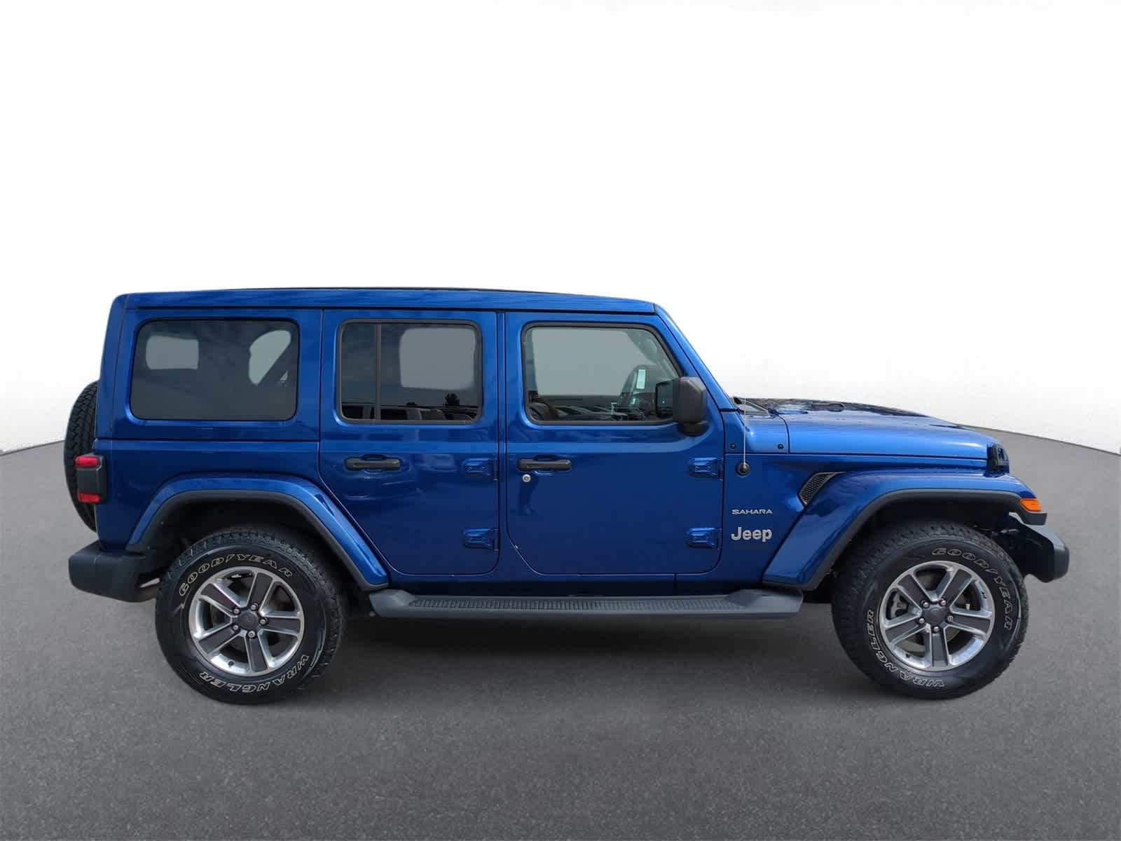 Thumbnail: 2019 Jeep Wrangler - 9