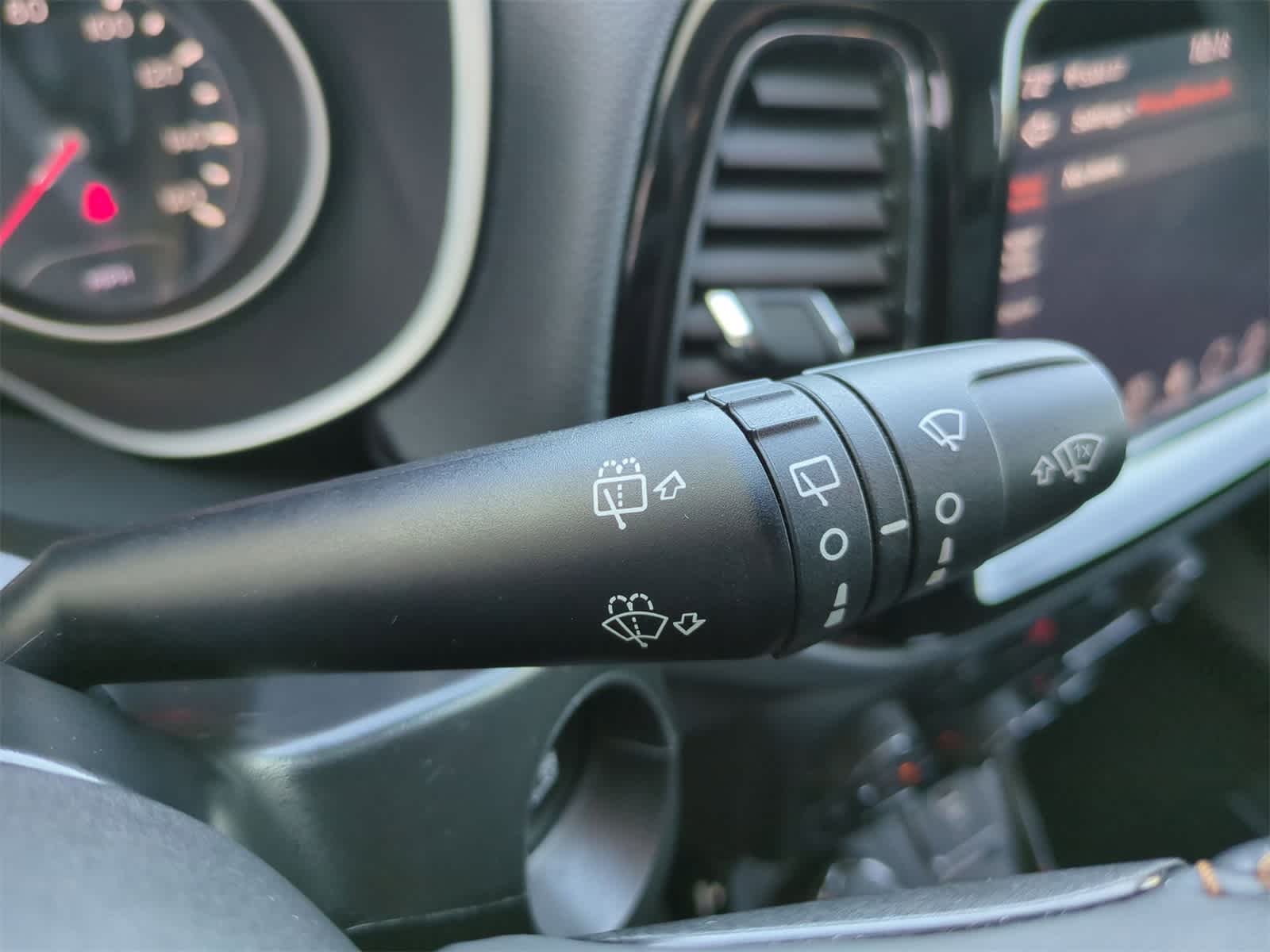 Thumbnail: 2019 Jeep Compass - 25