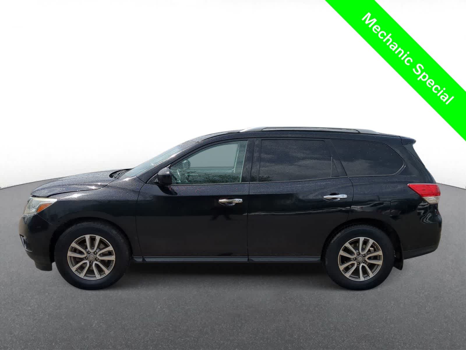 Thumbnail: 2013 Nissan Pathfinder - 5