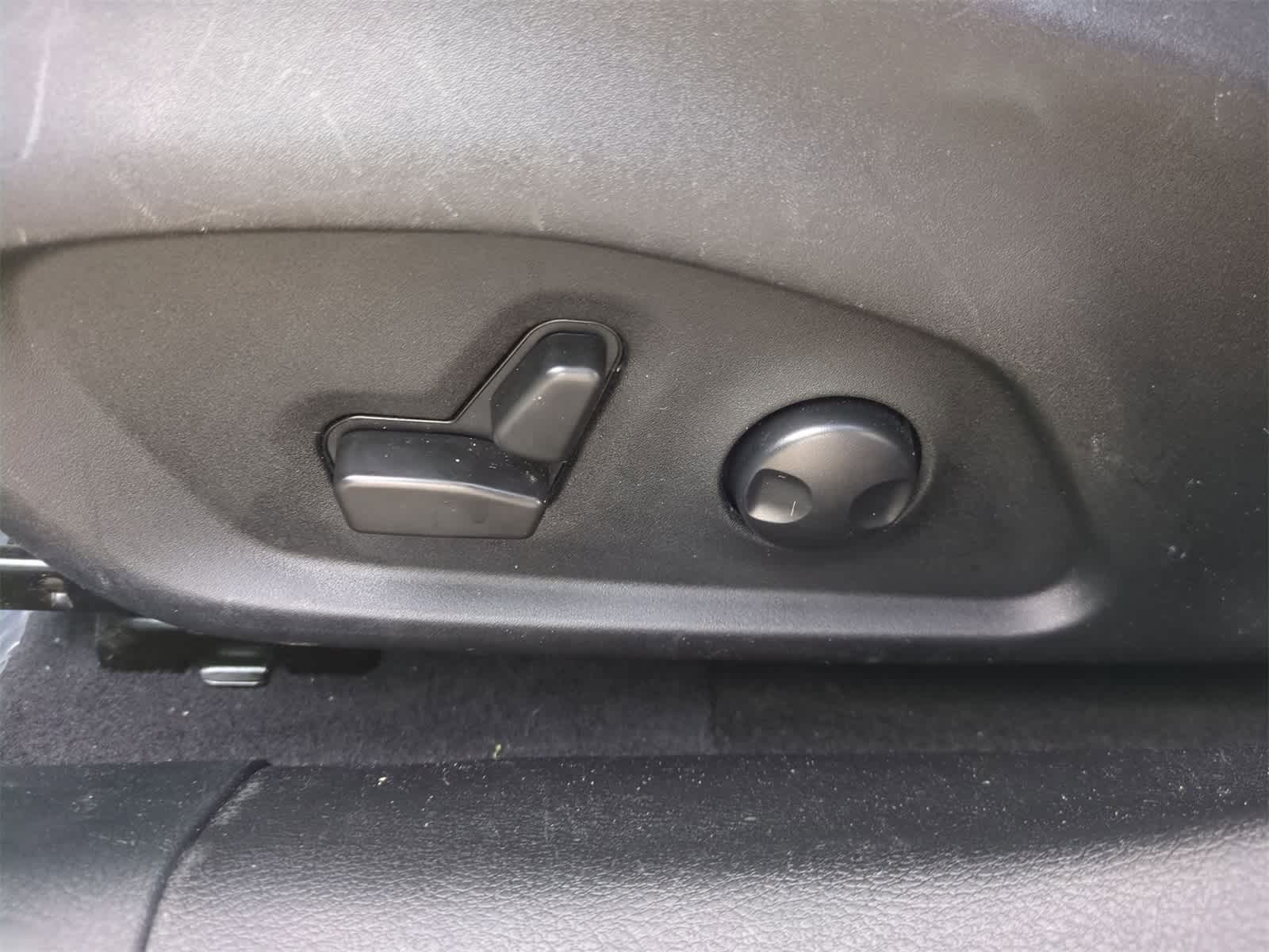 Thumbnail: 2022 Jeep Compass - 17