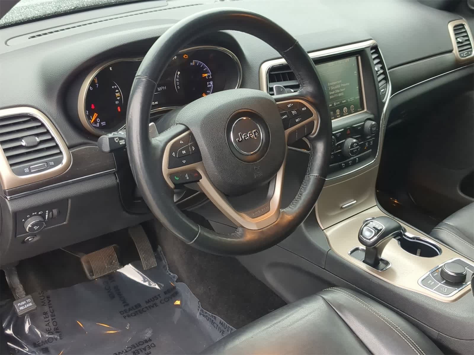 Thumbnail: 2015 Jeep Grand Cherokee - 10