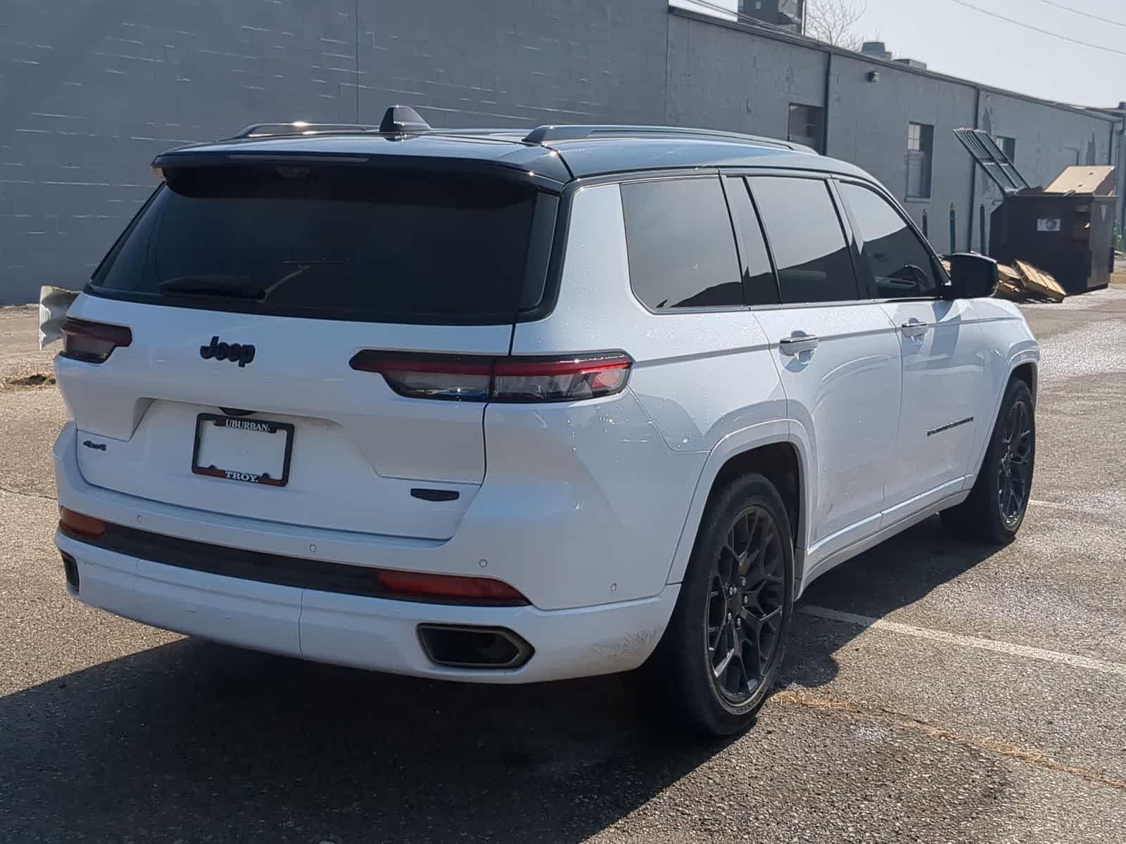 Thumbnail: 2024 Jeep Grand Cherokee L - 14