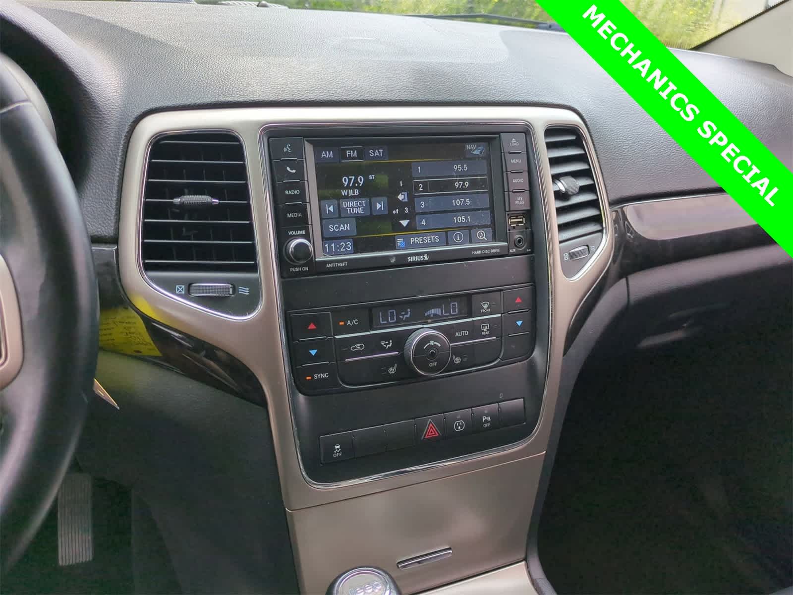 Thumbnail: 2013 Jeep Grand Cherokee - 25