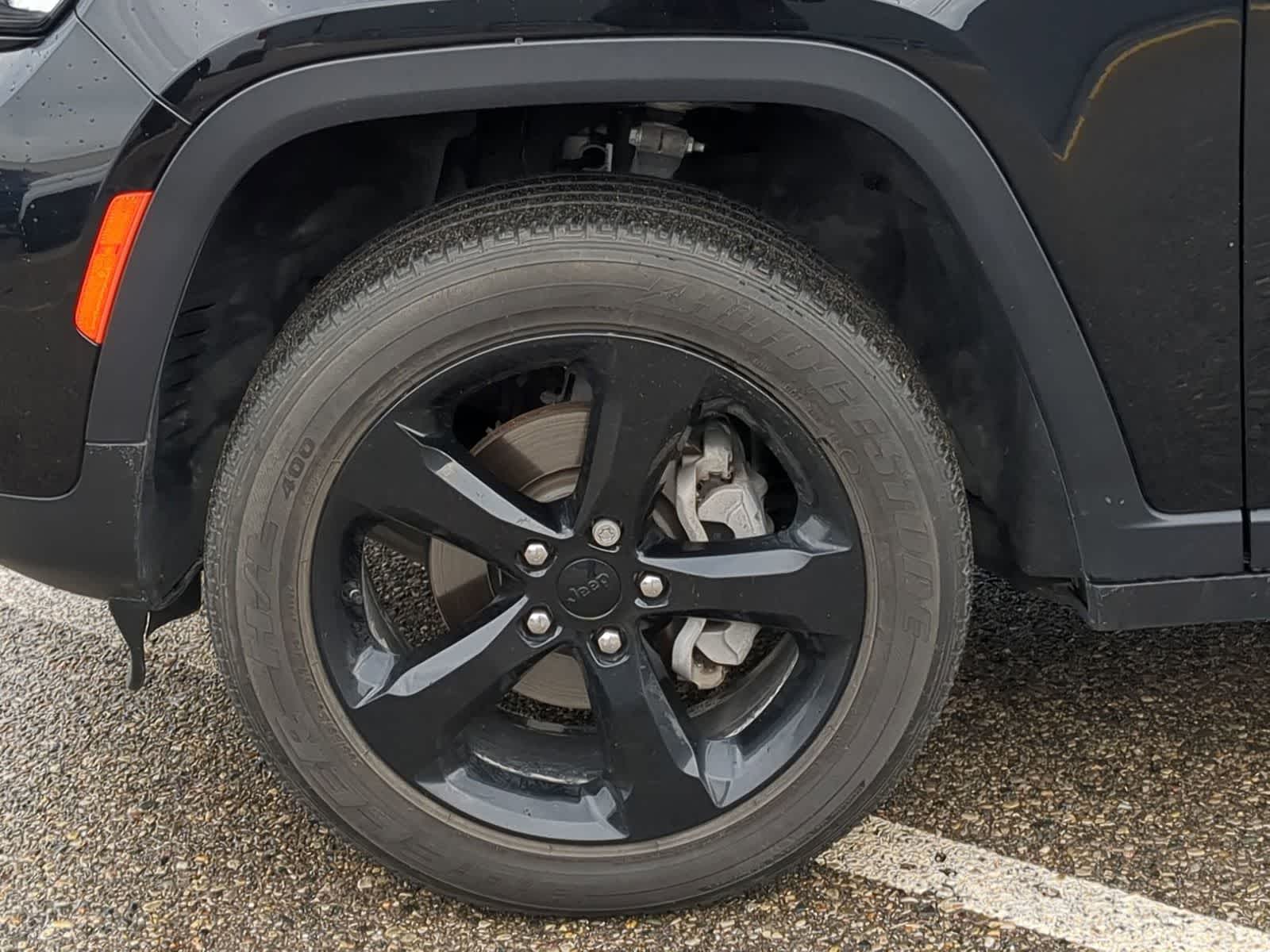 Thumbnail: 2023 Jeep Grand Cherokee - 14