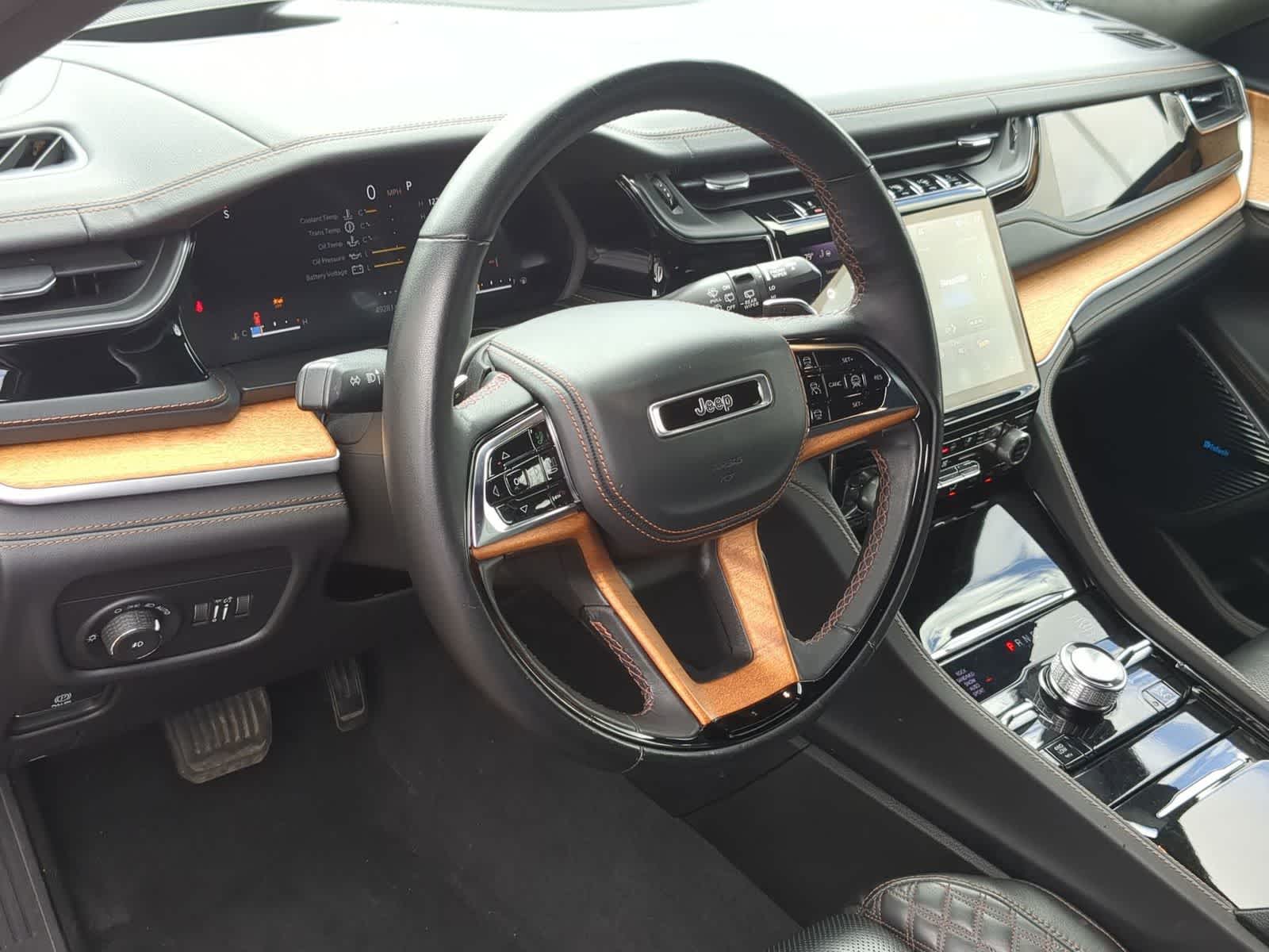 Thumbnail: 2022 Jeep Grand Cherokee - 10