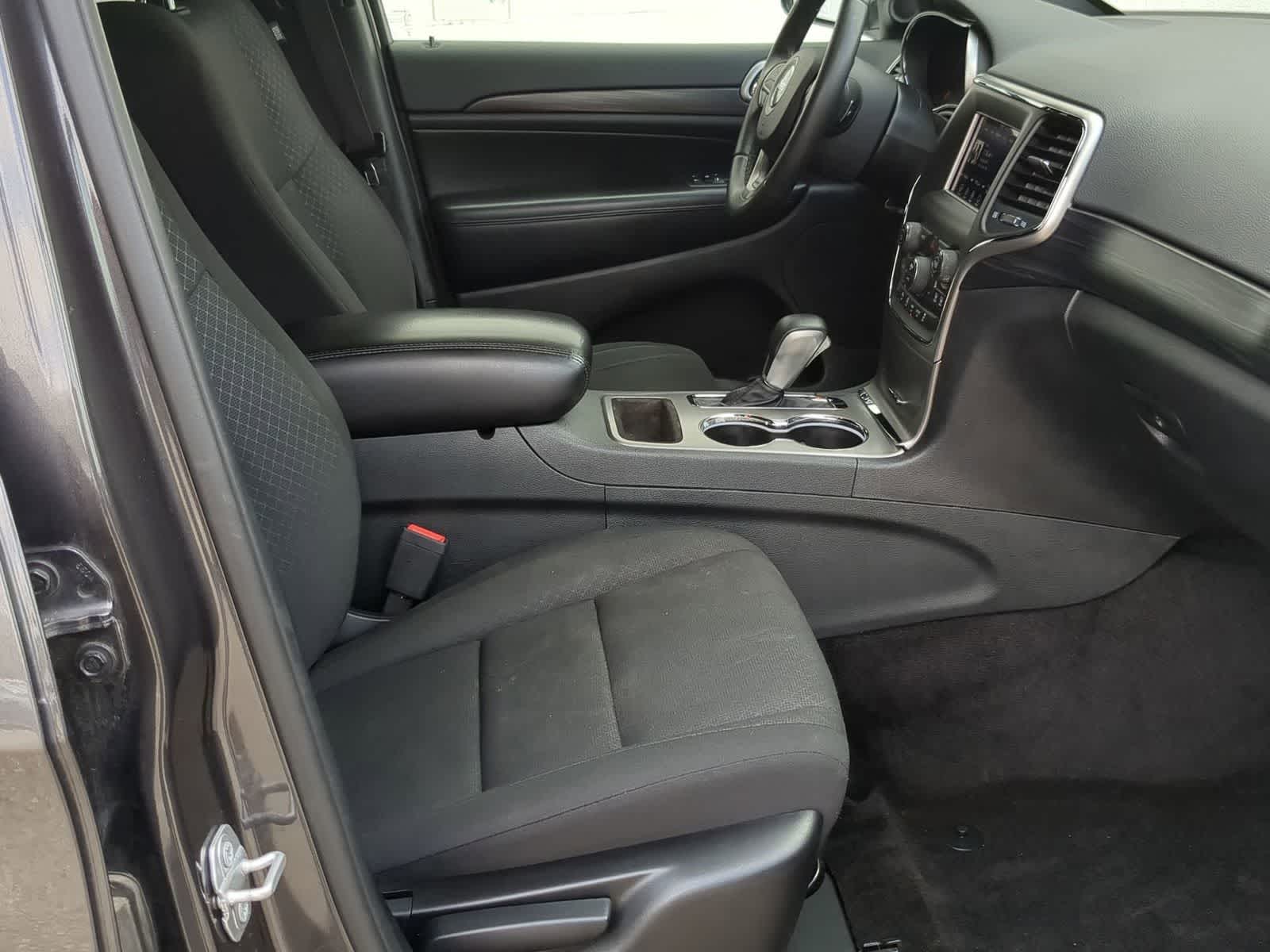 Thumbnail: 2019 Jeep Grand Cherokee - 21