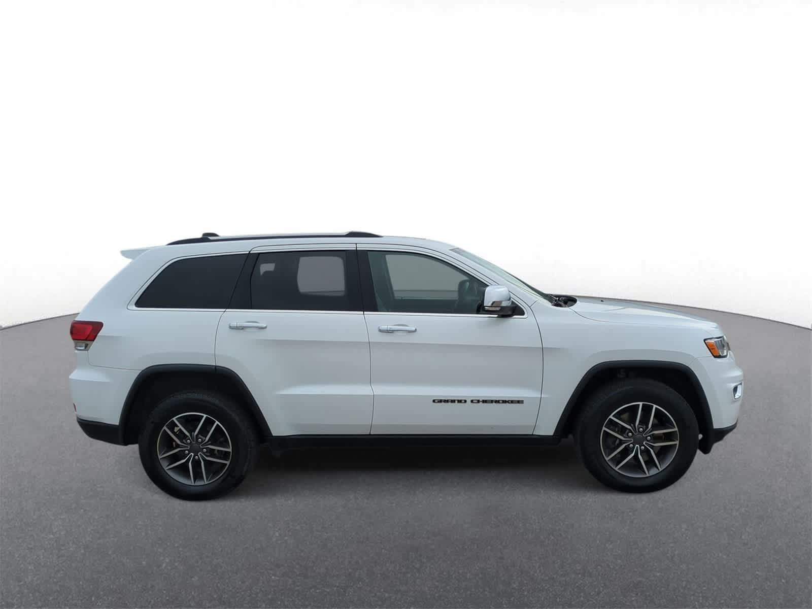 Thumbnail: 2021 Jeep Grand Cherokee - 9